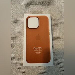 Genuine Original Apple iPhone 13 Pro Leather Case w/MagSafe - Golden Brown